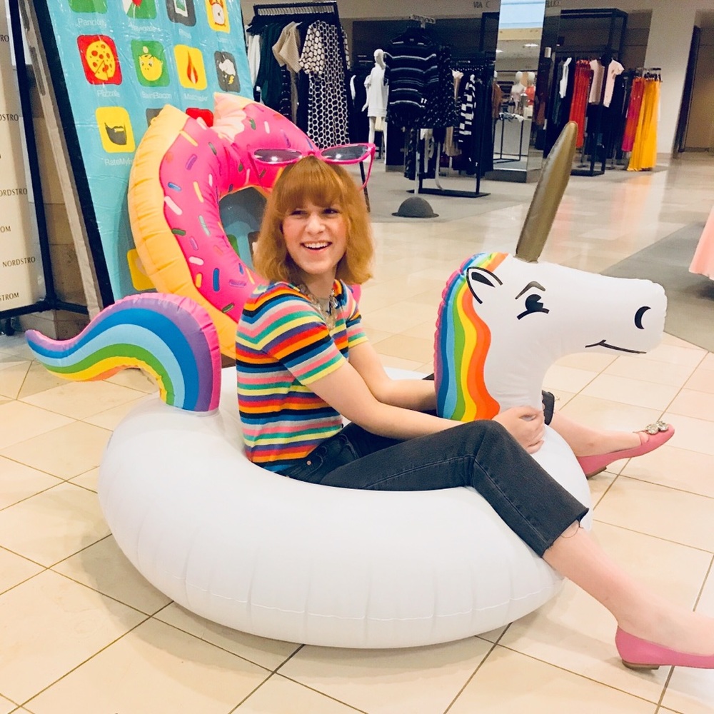 Meet your Posher, Olive